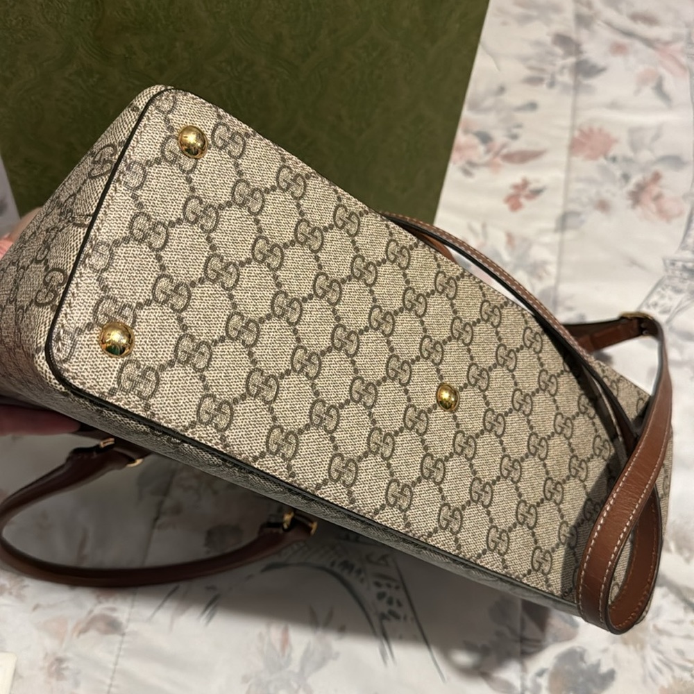 Gucci GG supreme satchel - Picture 3 of 5